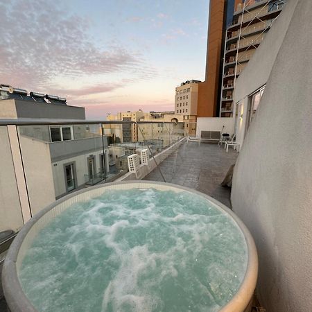Paceville Sea View Penthouse With Jacuzzi! Saint Julian's 외부 사진