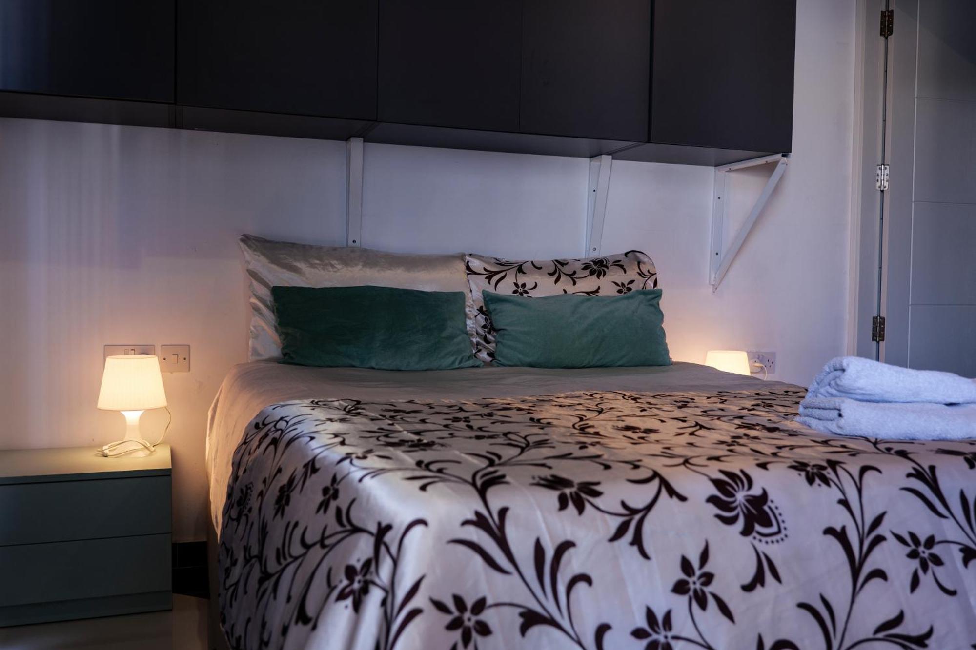 Paceville Sea View Penthouse With Jacuzzi! Saint Julian's 외부 사진